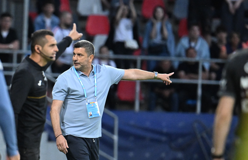 Imagine Stire OUT, după 45 de minute, la debutul lui Marius Baciu la FCSB! | 2review.ro