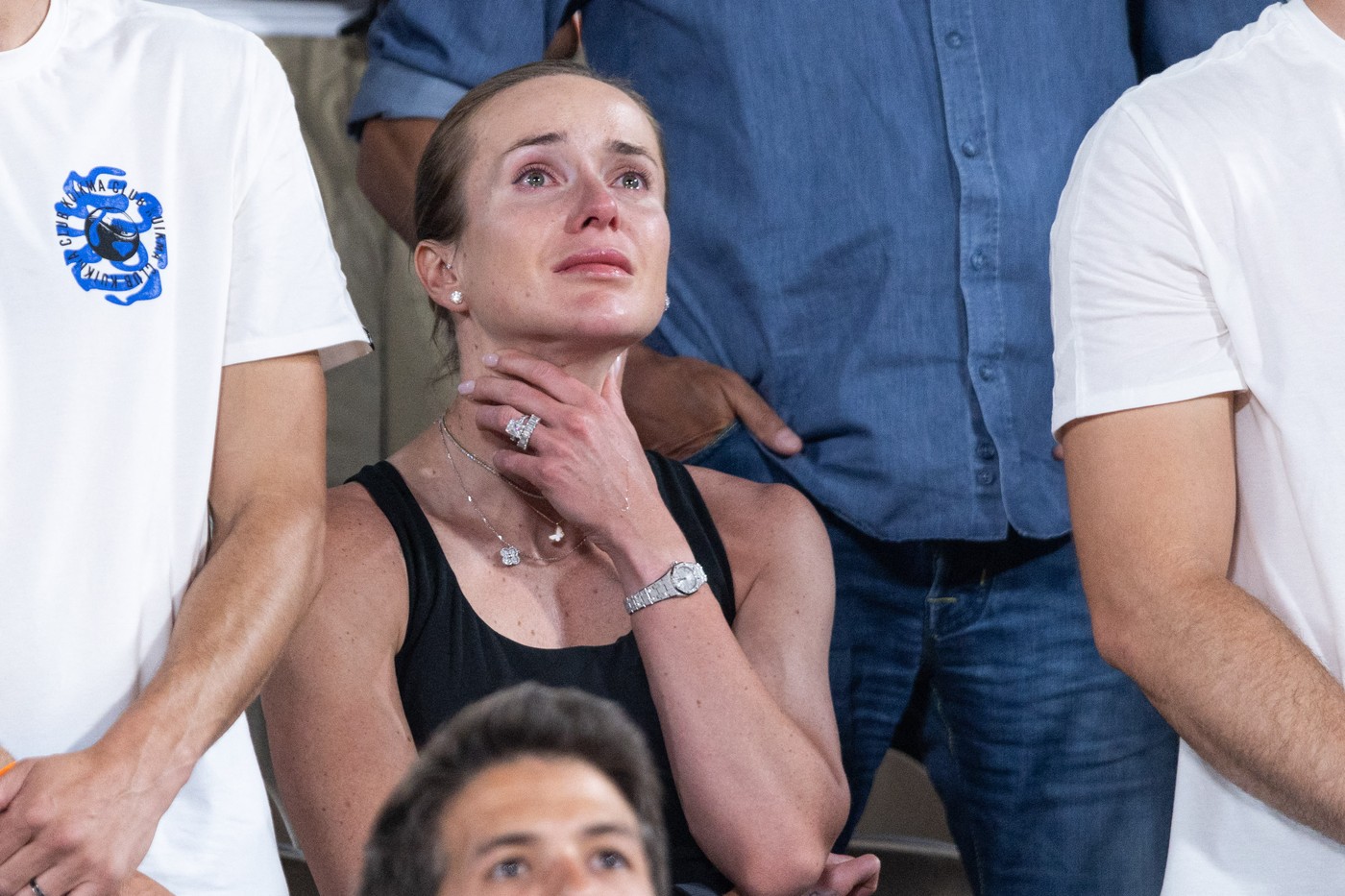 Imagine Stire Toți ochii s-au îndreptat asupra ei și nu s-a putut stăpâni! Elina Svitolina și imaginile care vor rămâne în istoria tenisului | 2review.ro