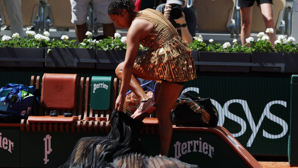 Naomi Osaka a făcut parada modei pe teren, iar adversara ei a cedat și nu s-a ferit de cuvinte