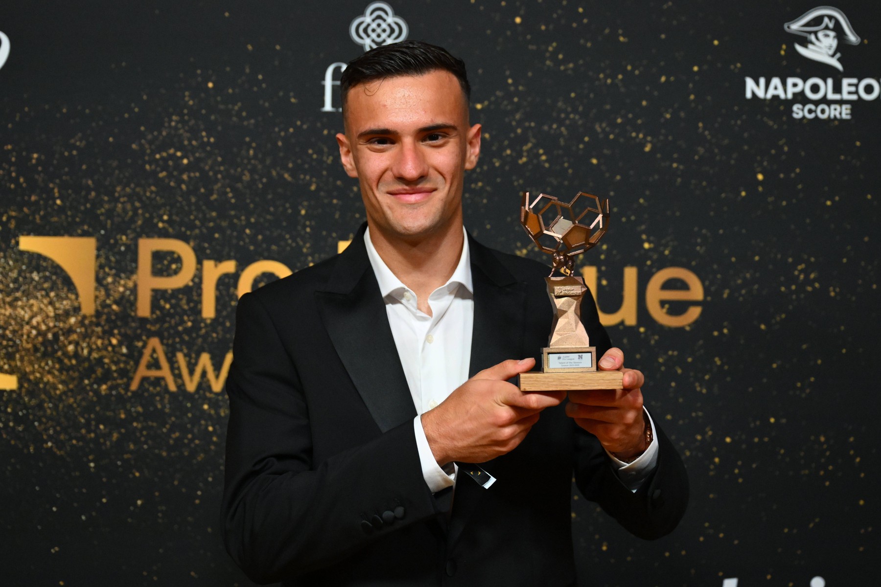 Imagine Stire S-a făcut! Inter plătește 23 de milioane de euro pentru al doilea transfer al verii | 2review.ro