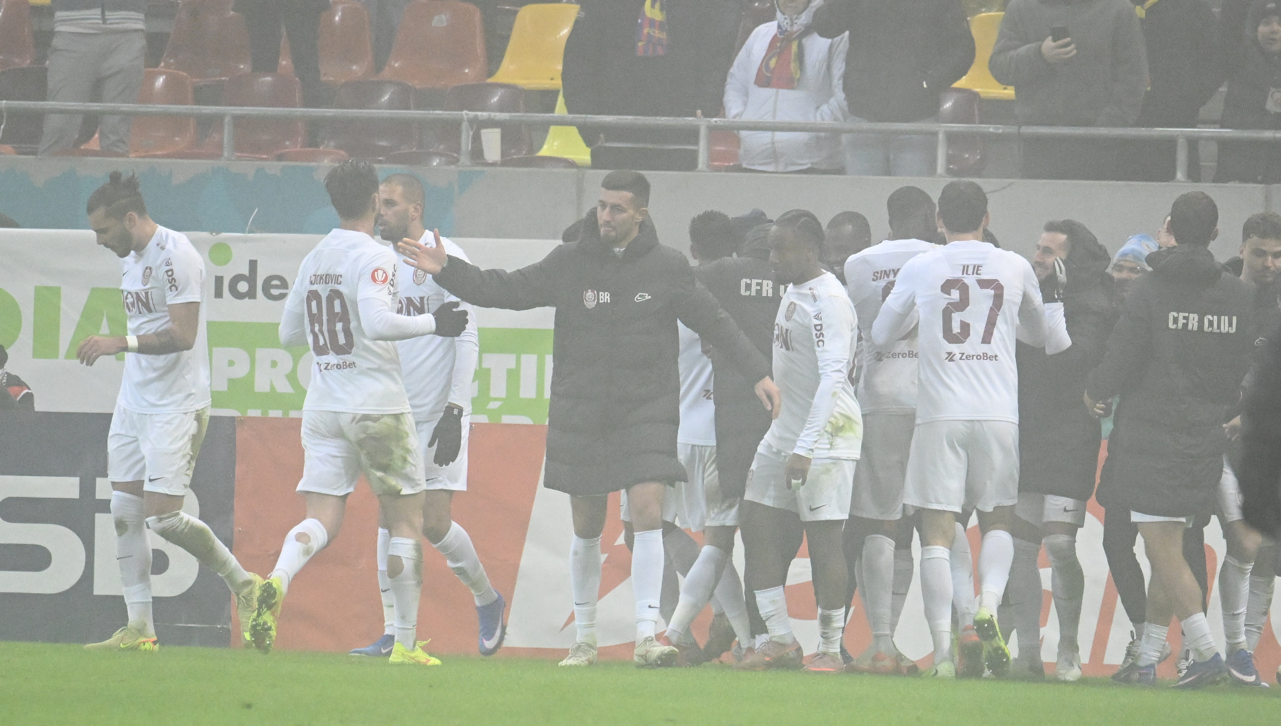 Imagine Stire OUT de la CFR Cluj | 2review.ro