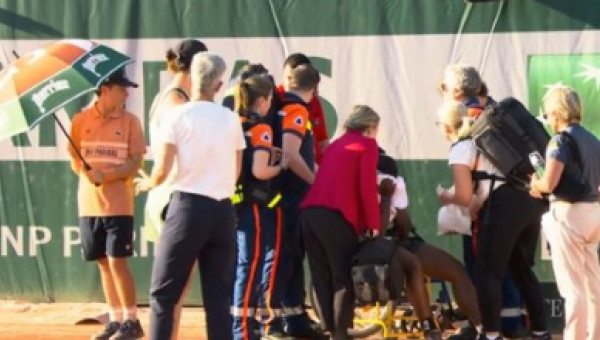 A urlat de durere și a părăsit ”scena” de la Roland Garros într-un scaun cu rotile: ”E absolut devastator”