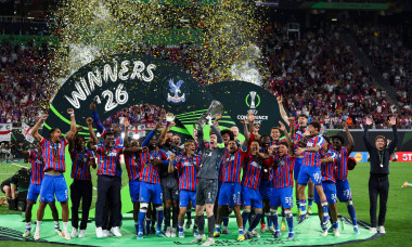 Leipzig, Germany. 27th May, 2026. Palace players Crystal Palace goalkeeper Dean Henderson (1) celebrate winning Crystal Palace Manager Oliver Glasner [AUT] Crystal Palace forward Yéremi Pino (10) Crystal Palace defender Maxence Lacroix (5) the Crystal Pal