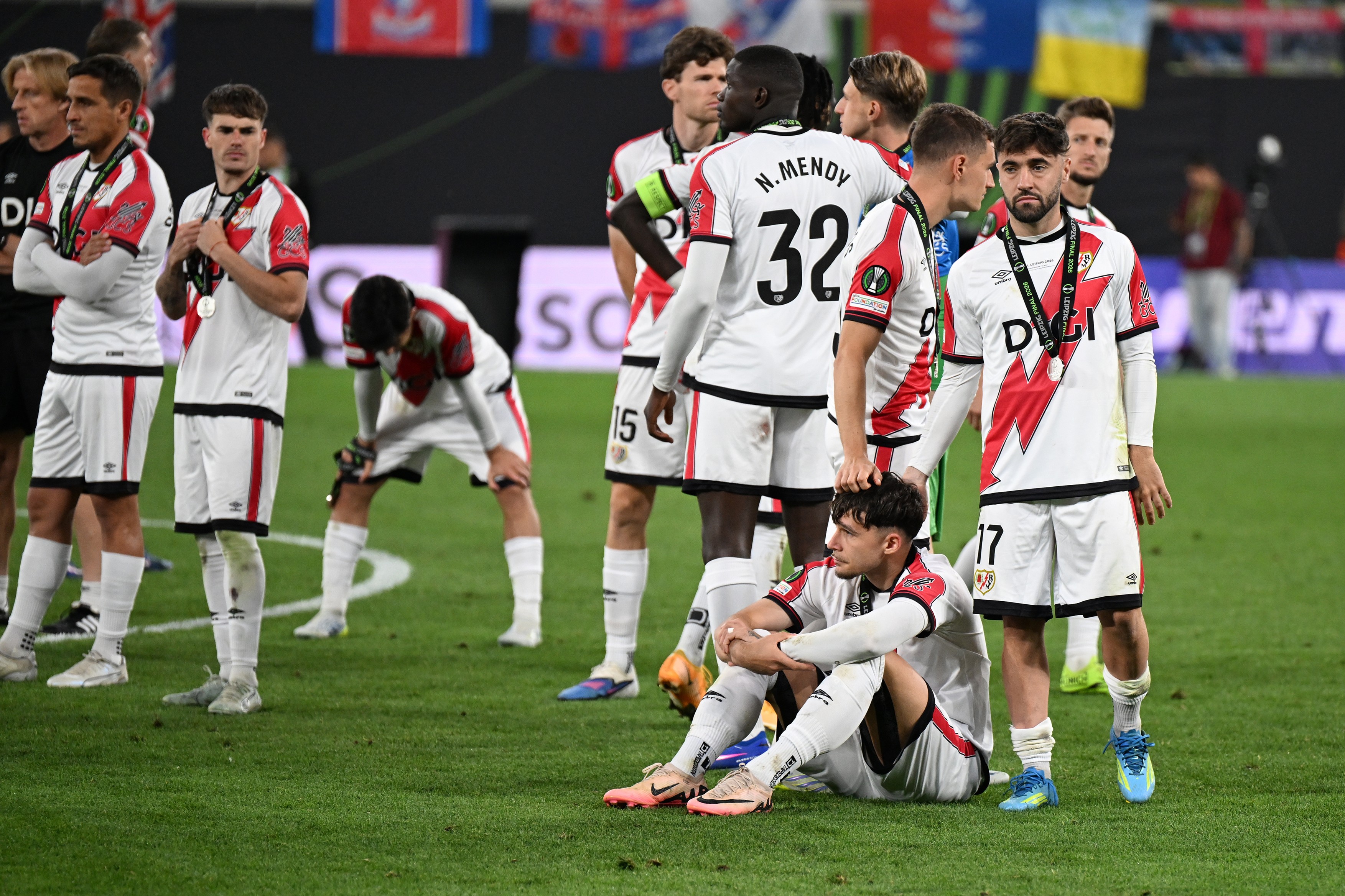 Imagine Stire Rayo ”se dezmembrează”, după ce a pierdut finala Conference League! Antrenorul și alți 11 jucători pot pleca | 2review.ro