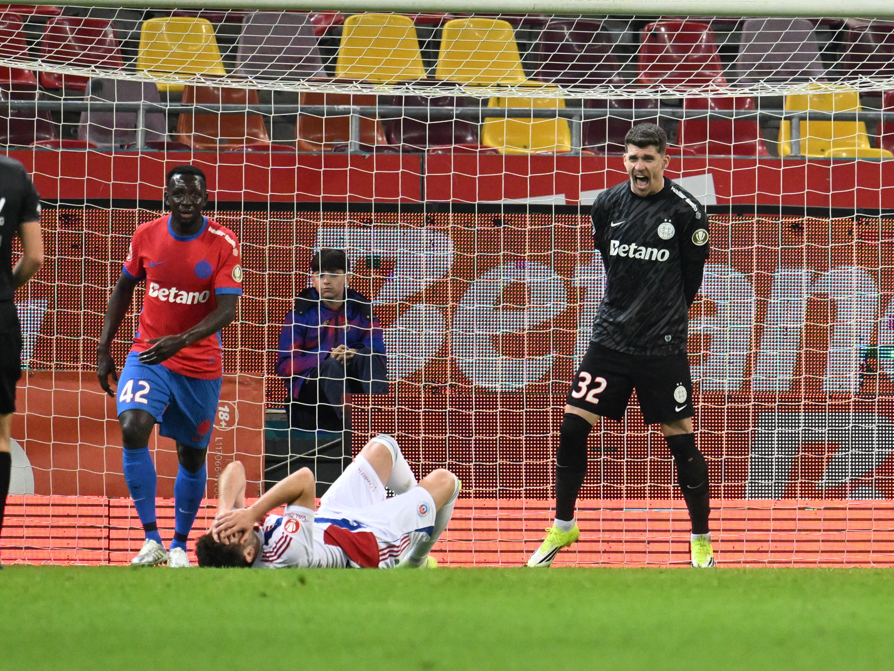 Imagine Stire A doua plecare a verii de la FCSB a fost confirmată! ”În sfârșit” | 2review.ro