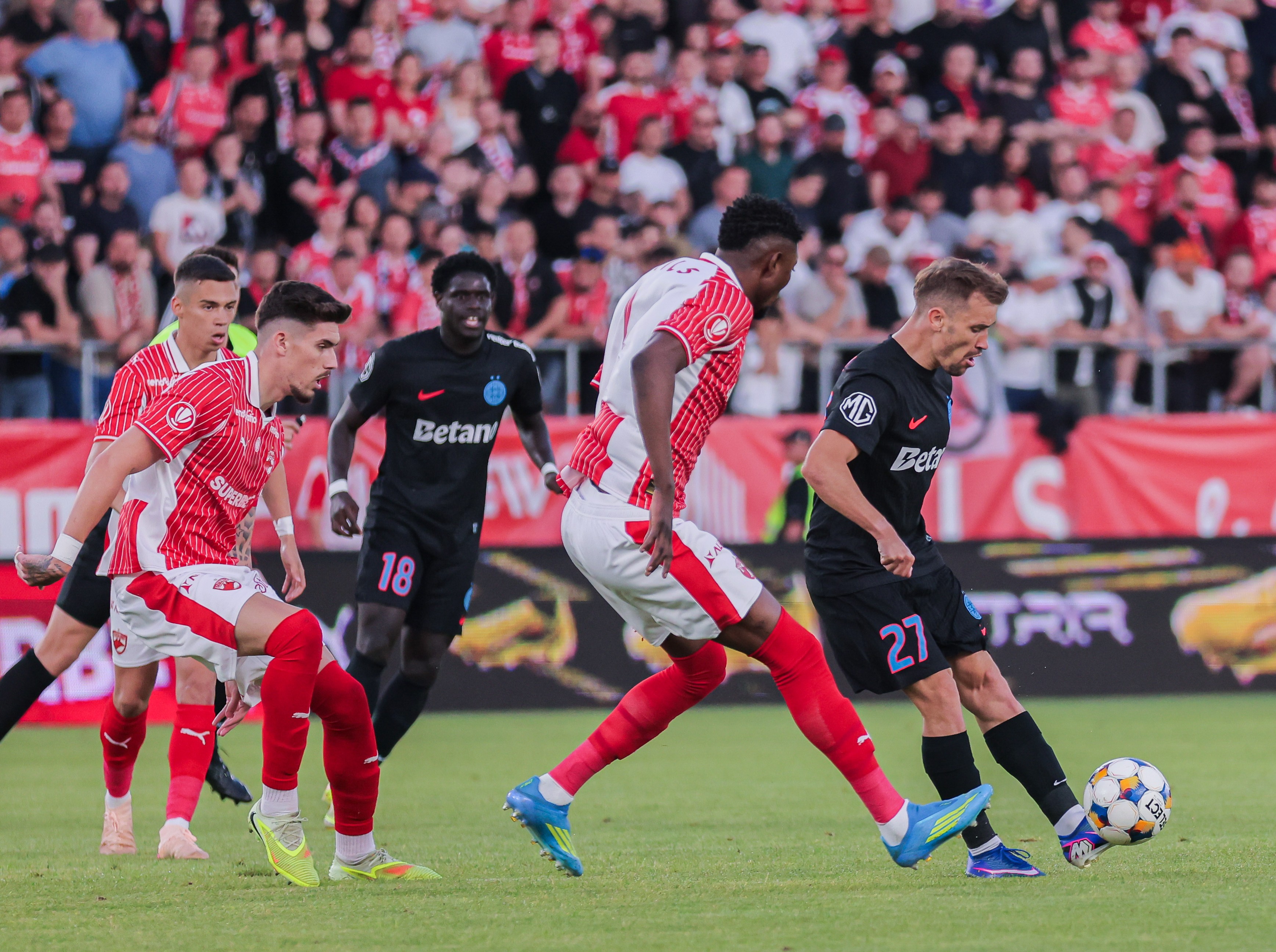 Imagine Stire Dinamo - FCSB 1-2, ACUM, Digi Sport 1. GOOL! Ofri Arad a marcat în minutul 107 pe Arcul de Triumf | 2review.ro