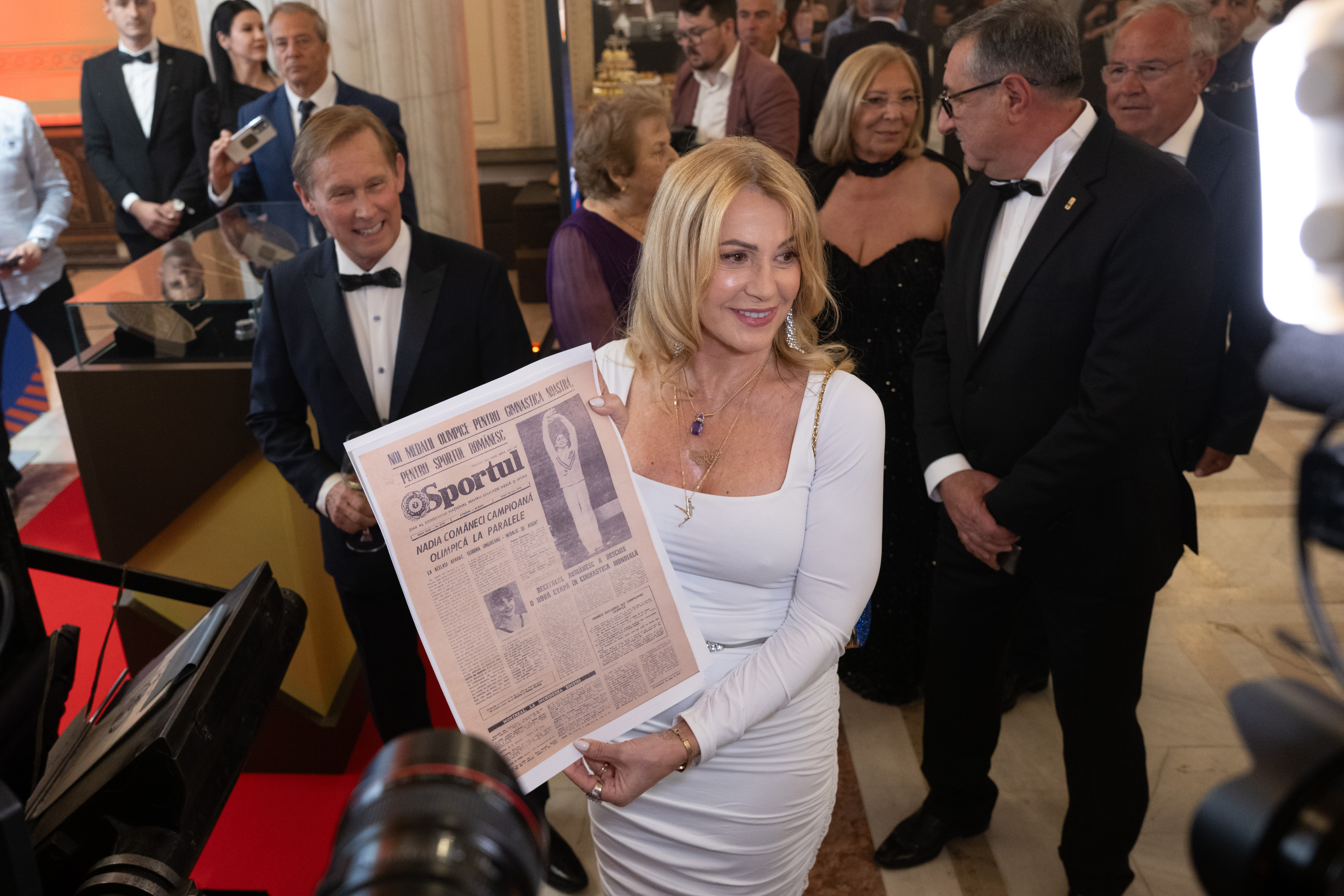 Imagine Stire După 30 de ani de căsnicie, Nadia Comăneci a venit în România și a făcut dezvăluirea despre soțul ei | 2review.ro