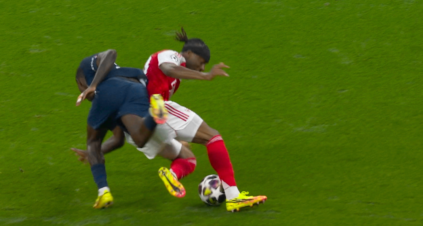 Imagine Stire Mikel Arteta ”a explodat”! Penalty în minutul 102 la PSG - Arsenal? | 2review.ro