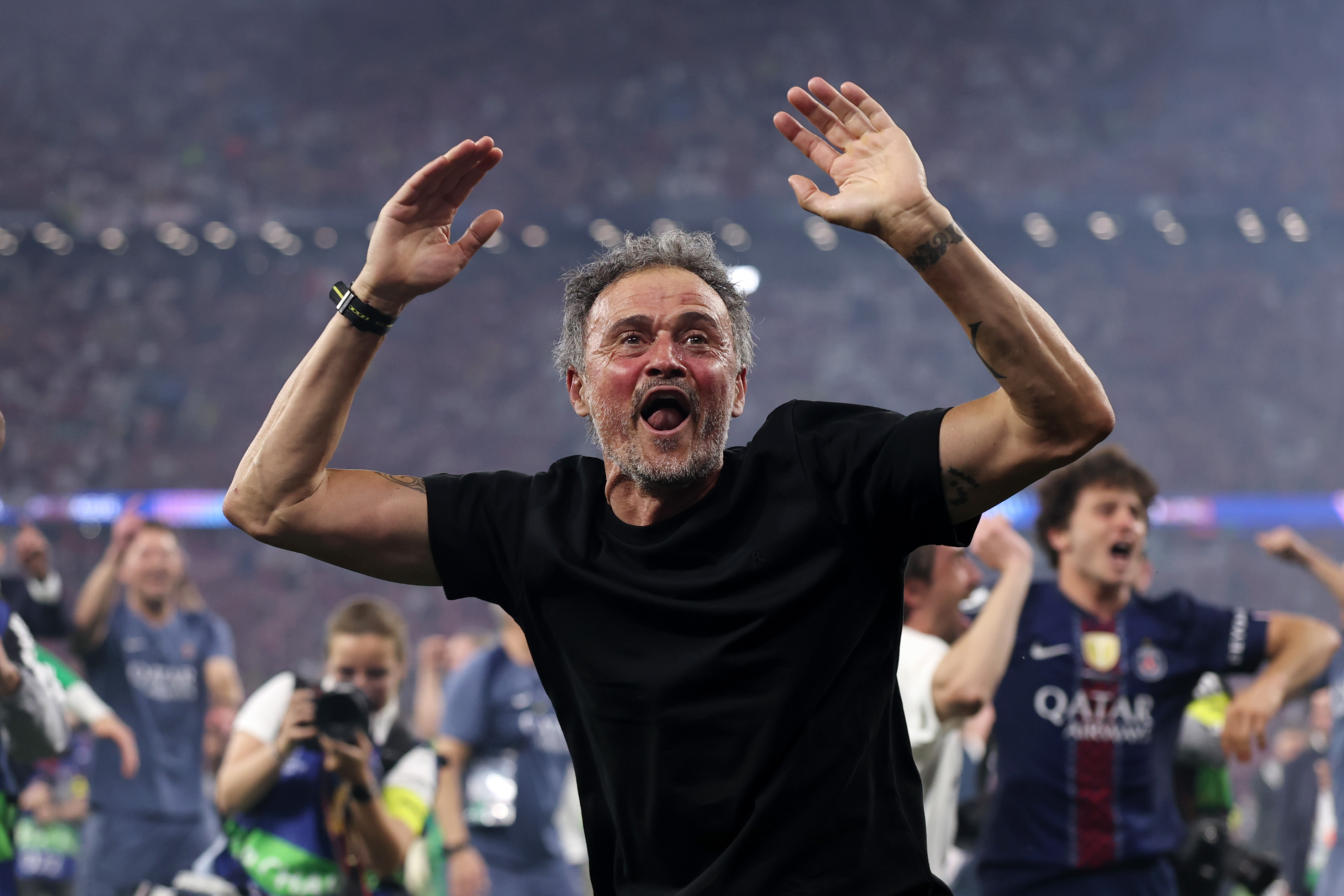 Imagine Stire Luis Enrique a reacționat, după ce a câștigat al doilea trofeu consecutiv Champions League cu PSG | 2review.ro