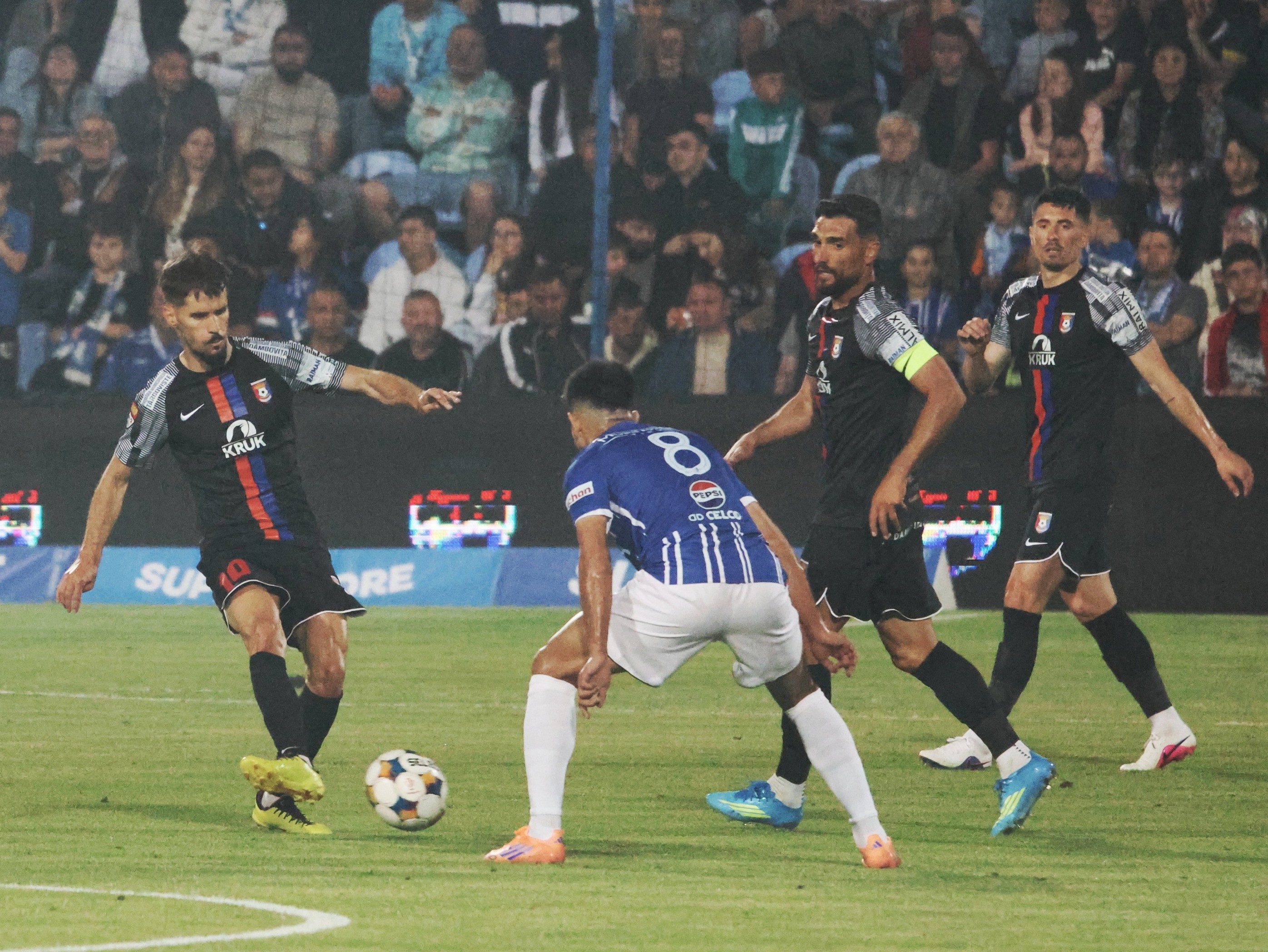 Imagine Stire Farul - Chindia 0-1, ACUM, DGS 1. Denis Alibec a ratat o mare ocazie! Oaspeții au deschis scorul | 2review.ro