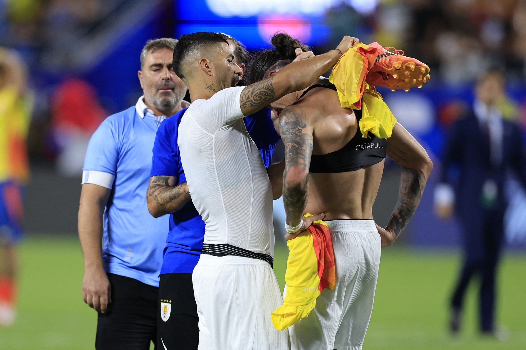 Imagine Stire Surpriză uriașă: pe cine transferă Barcelona dacă nu reușește să-l cumpere pe Julian Alvarez | 2review.ro