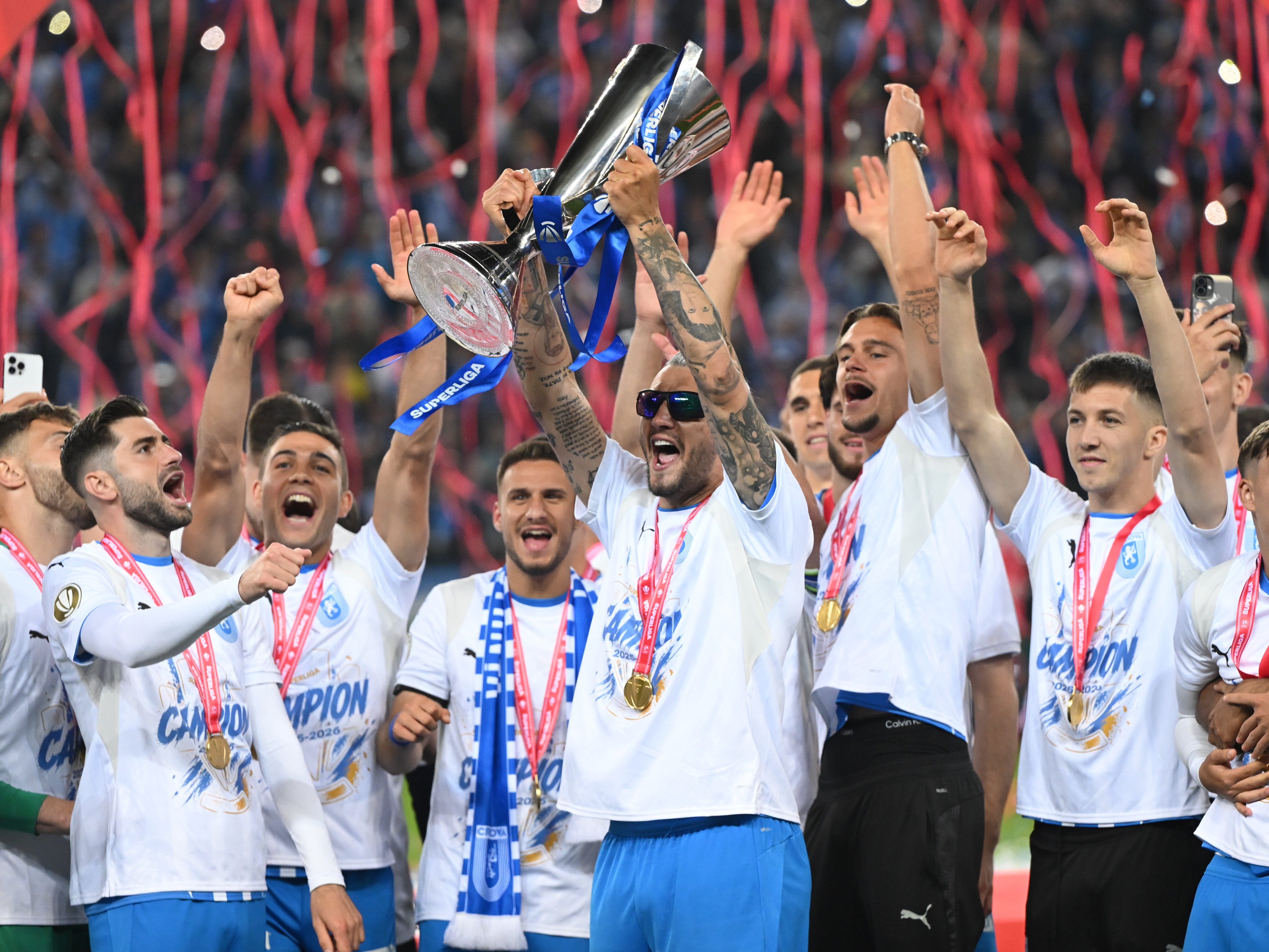 Imagine Stire A plecat de la Universitatea Craiova, după ce a câștigat Cupa și campionatul! Mirel Rădoi a reacționat | 2review.ro