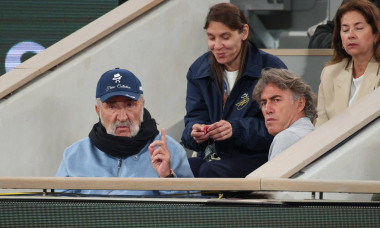Ion Tiriac und GĂ©rard Tsobanian sitzen in der VIP Loge beim Herren Einzel, Men's SinglesTennis - French Open 2026 - Paris - Grand Slam / ATP / WTA / ITF - Roland Garros - France - 2026