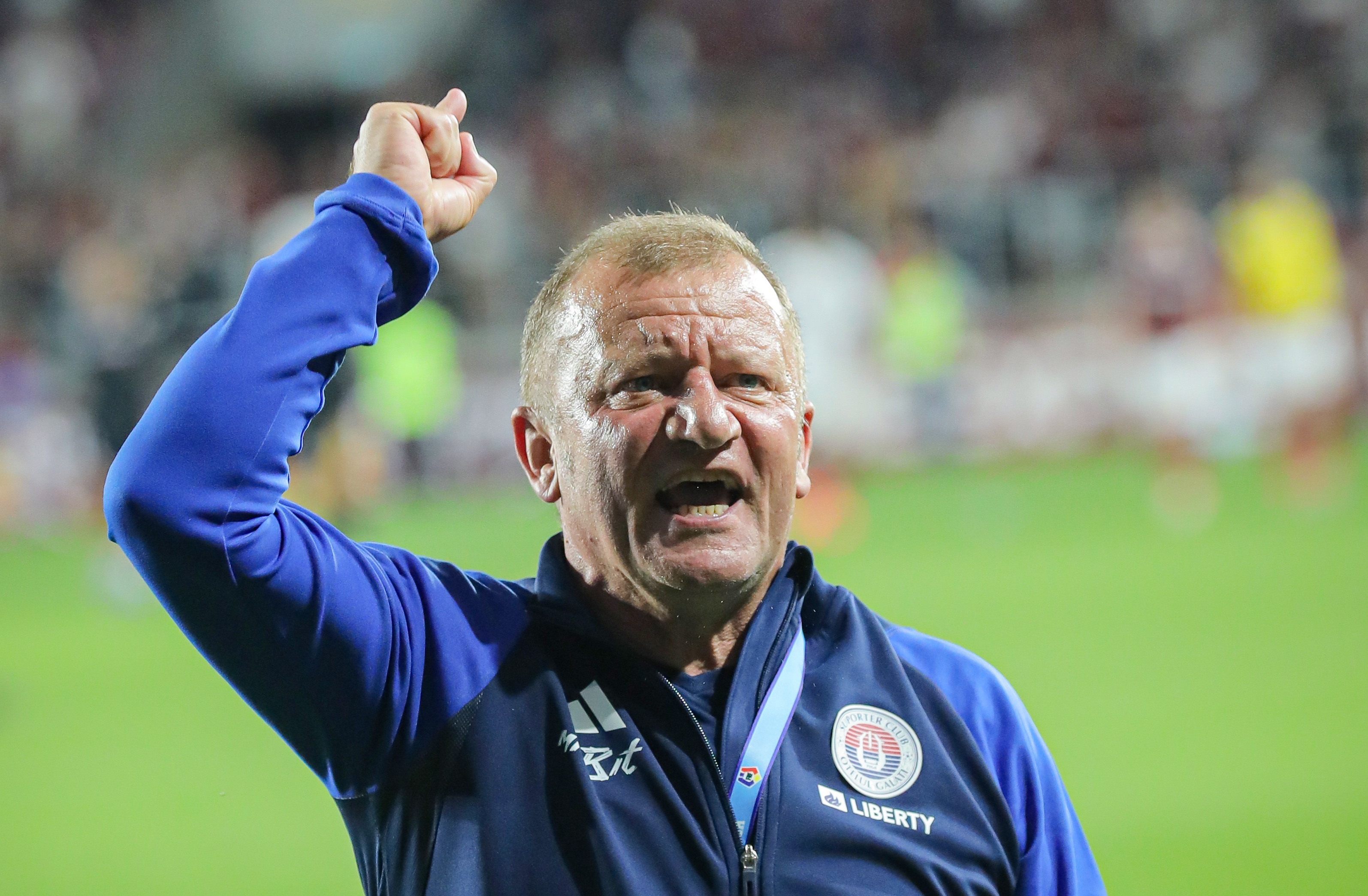 "Scut" în jurul lui Dorinel Munteanu: "Simt nevoia să transmit un mesaj de respect! Un antrenor de valoare"