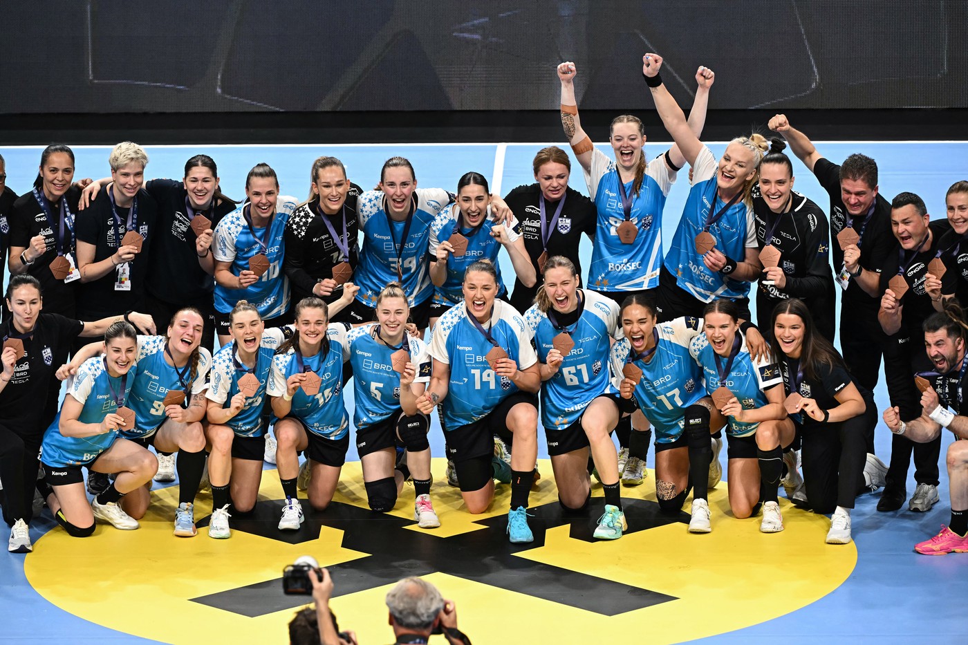 CSM București a adus României o nouă medalie în handbalul feminin și palmaresul a luat proporții