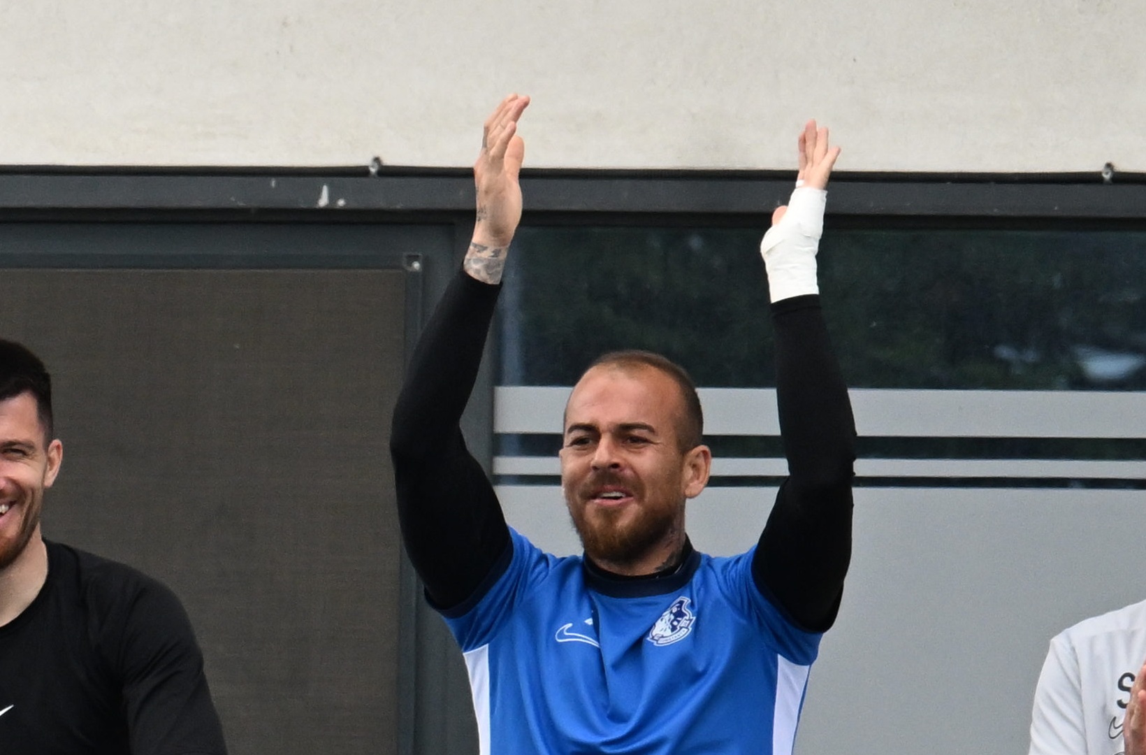 Ofertă oficială pentru Denis Alibec