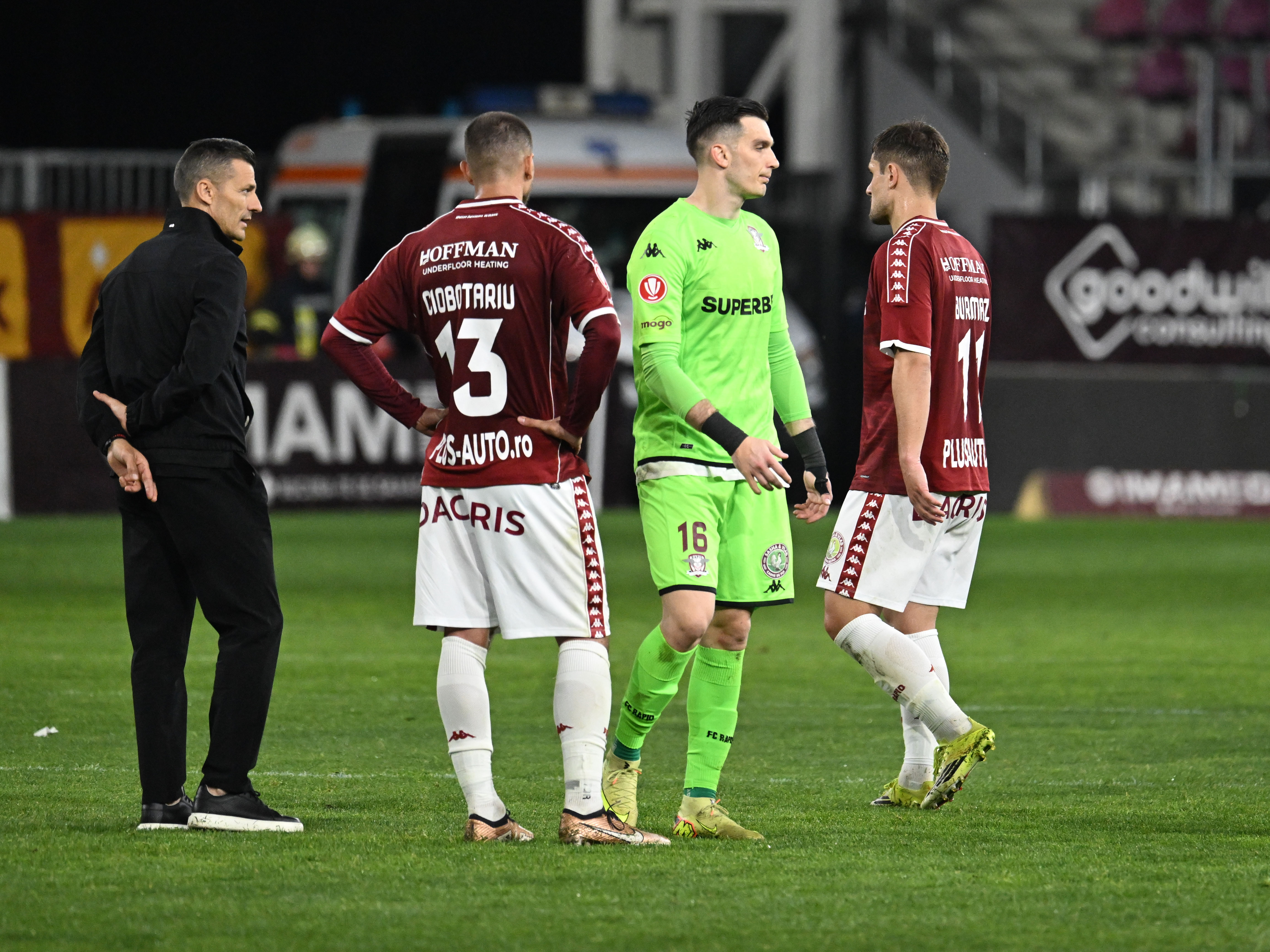 A semnat prelungirea contractului și rămâne la Rapid!