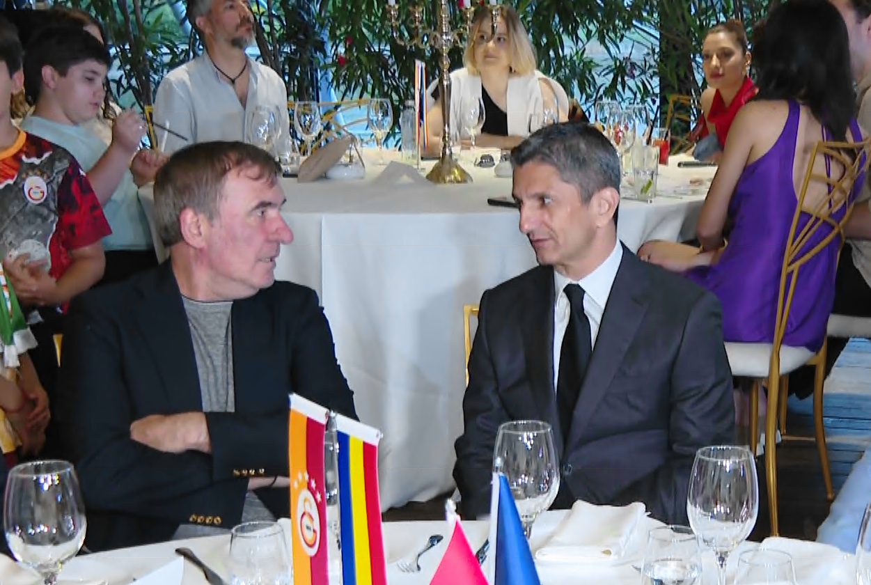 Gică Hagi și Răzvan Lucescu, invitați la petrecerea organizată de fanii lui Galatasaray, după titlul câștigat