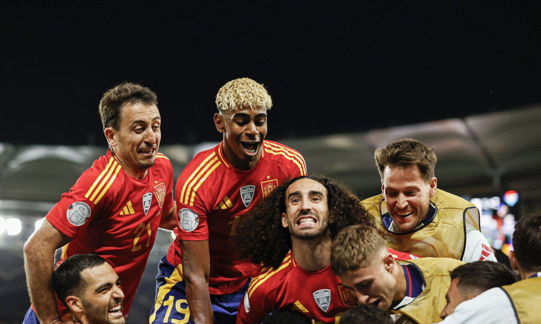 STUTTGART - (l-r) Mikel Oyarzabal of Spain, Mikel Merino of Spain, Lamine Yamal of Spain, Marc Cucurella of Spain celebrate the 4-0 during the UEFA Nations League semifinal match Spain v. France at the Stuttgart Arena on June 5, 2025 in Stuttgart, Germany