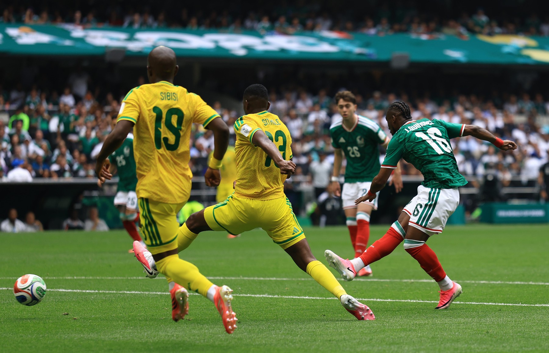 Mexic - Africa de Sud 1-0, ACUM. Cartonaș ROȘU în primul meci de la Cupa Mondială 2026