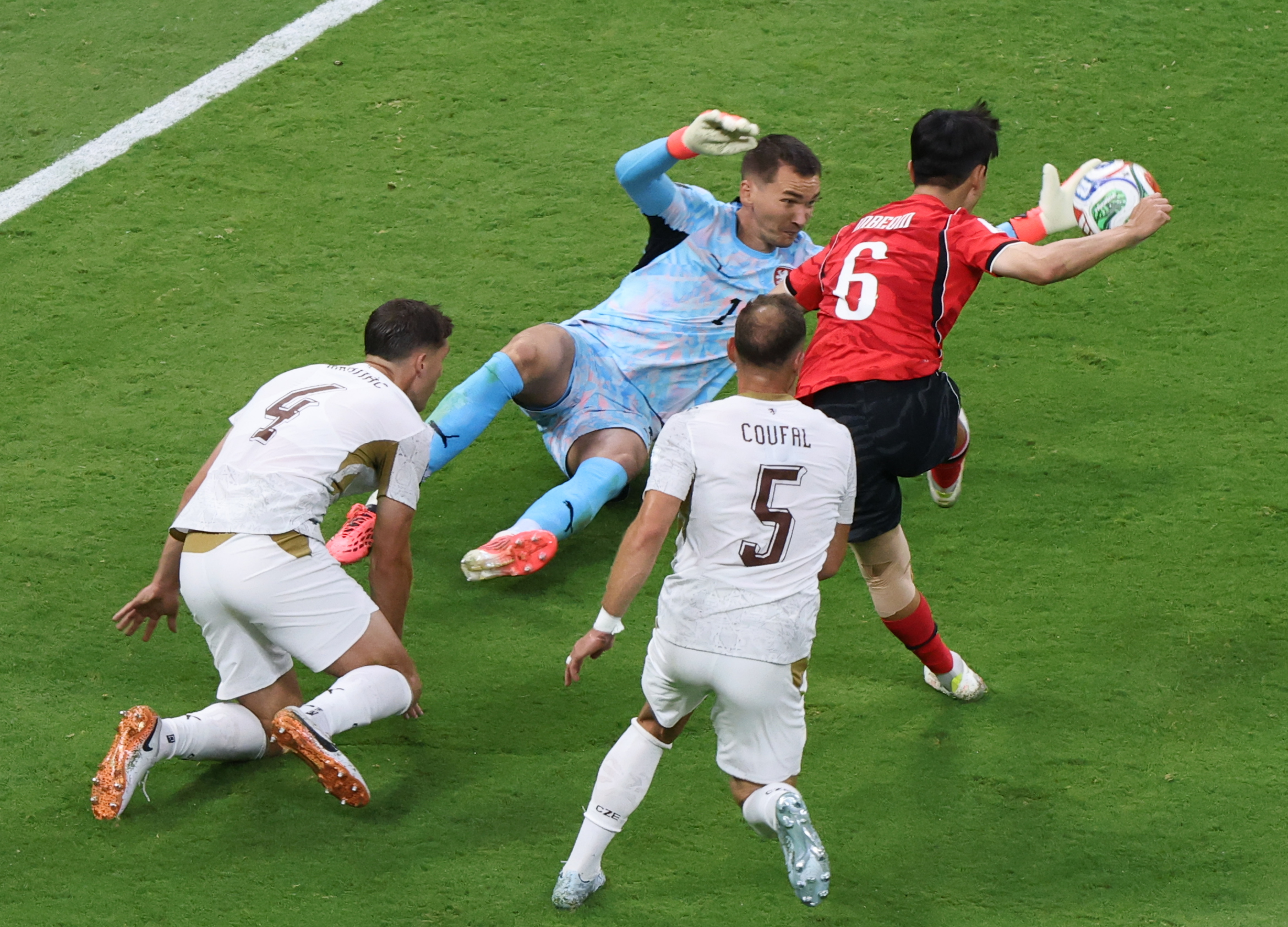 Singurul nume evidențiat de FIFA după Coreea de Sud - Cehia 2-1