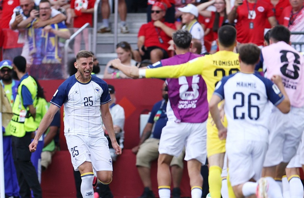 Jovo Lukic, GOL la Cupa Mondială! Golgheterul SuperLigii a marcat contra țării gazdă și a bifat o premieră