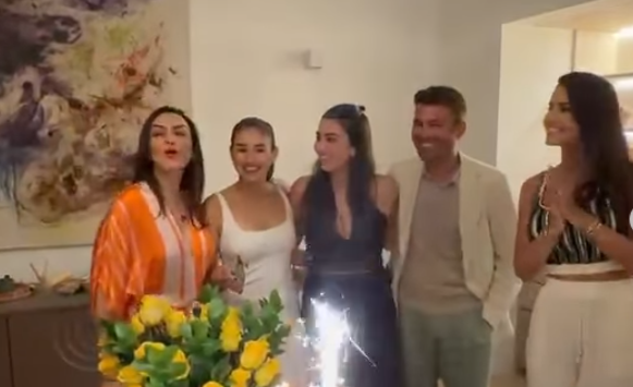 Apariție rară: Consuelo Matos, lângă Adrian Mutu și actuala lui soție! Cum arată fosta parteneră a ”Briliantului” la 53 de ani