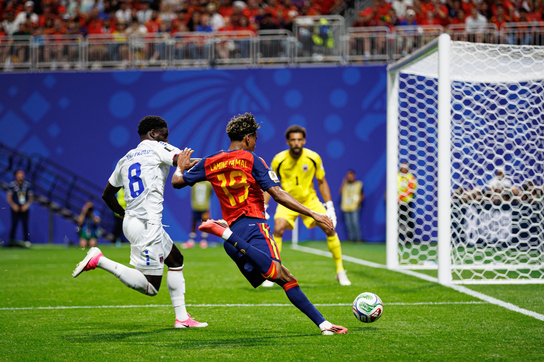 Joao Paulo l-a "anihilat" pe Lamine Yamal! Ce se întâmplă cu banii de la FIFA către FCSB: "Integral"