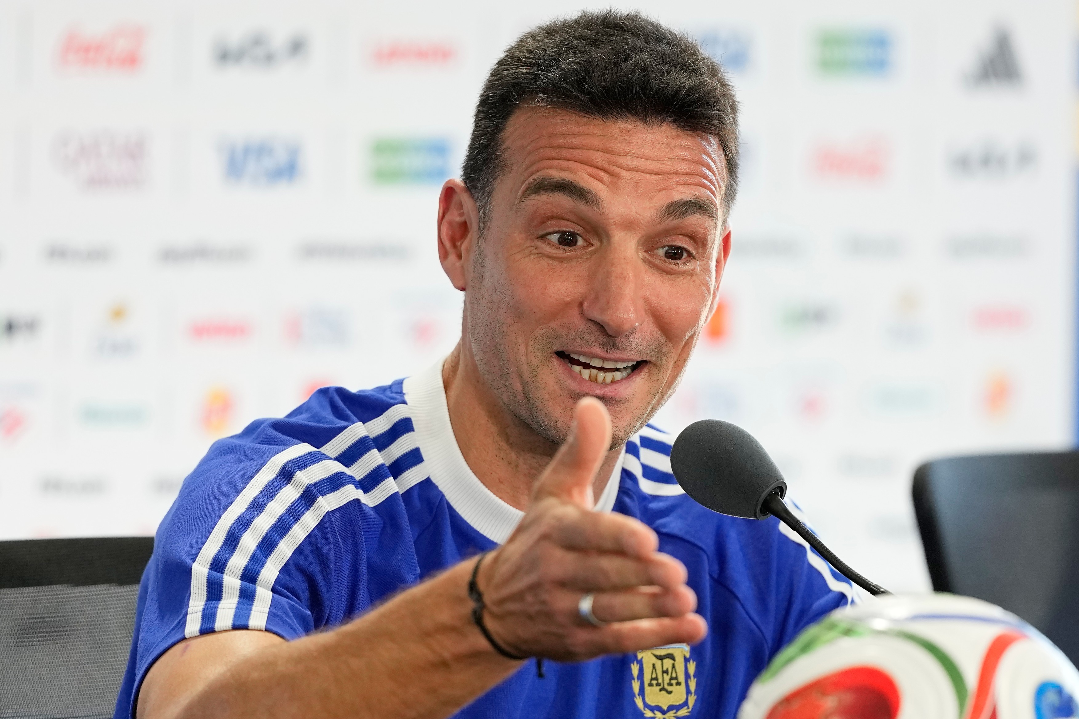 Lionel Scaloni i-a ”înțepat”, după ce Brazilia și Spania s-au încurcat la Mondial: ”Toată lumea a râs”