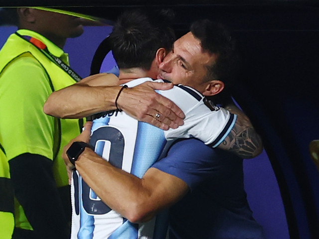 Scaloni, uimit de Messi: "Nu mai știu ce să spun"