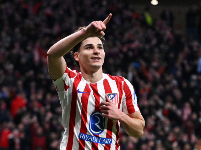 Barcelona menține oferta pentru Julian Alvarez, Atletico refuză