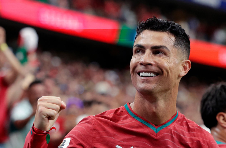Rivaldo și-a ”scos pălăria” în fața lui Cristiano Ronaldo! L-a descris în doar 3 cuvinte pe ”CR7”