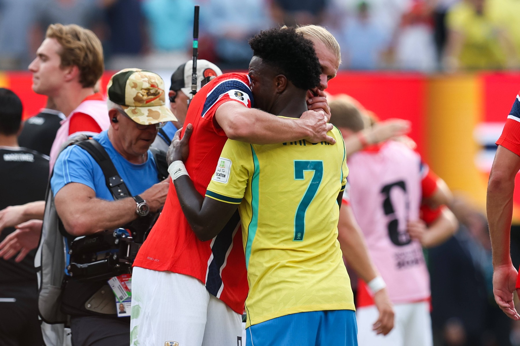 Cum l-a numit Vinicius pe Erling Haaland, după ce Norvegia a eliminat-o pe Brazilia de la Cupa Mondială