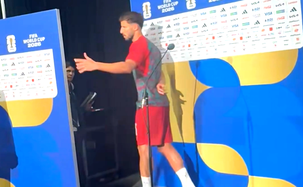 Ruben Dias a mers la interviuri după Portugalia - Spania 0-1 și a plecat fără să spună niciun cuvânt