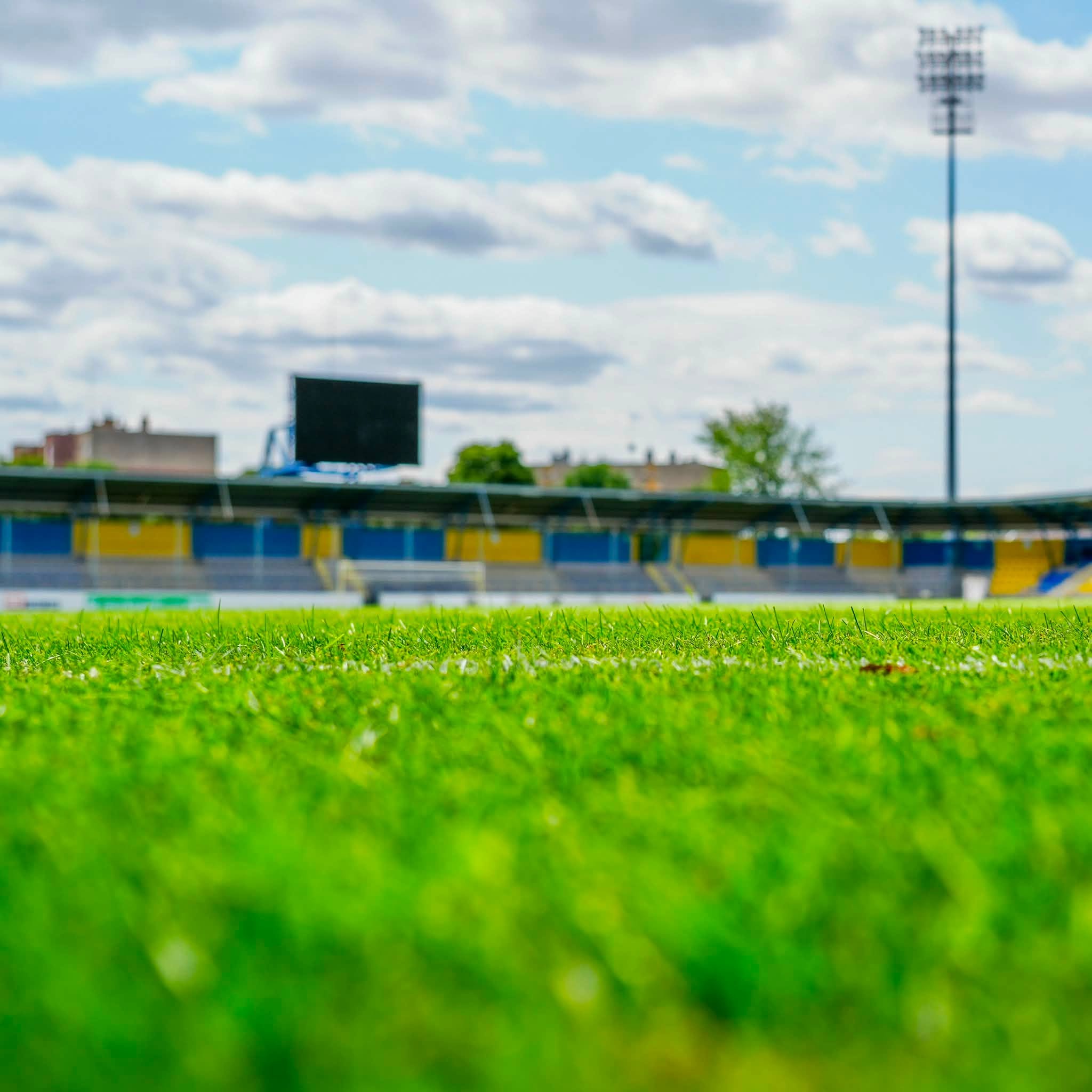 Așa arată stadionul unde Craiova debutează în Champions League! Vitebsk, alungată din Belarus din cauza războiului