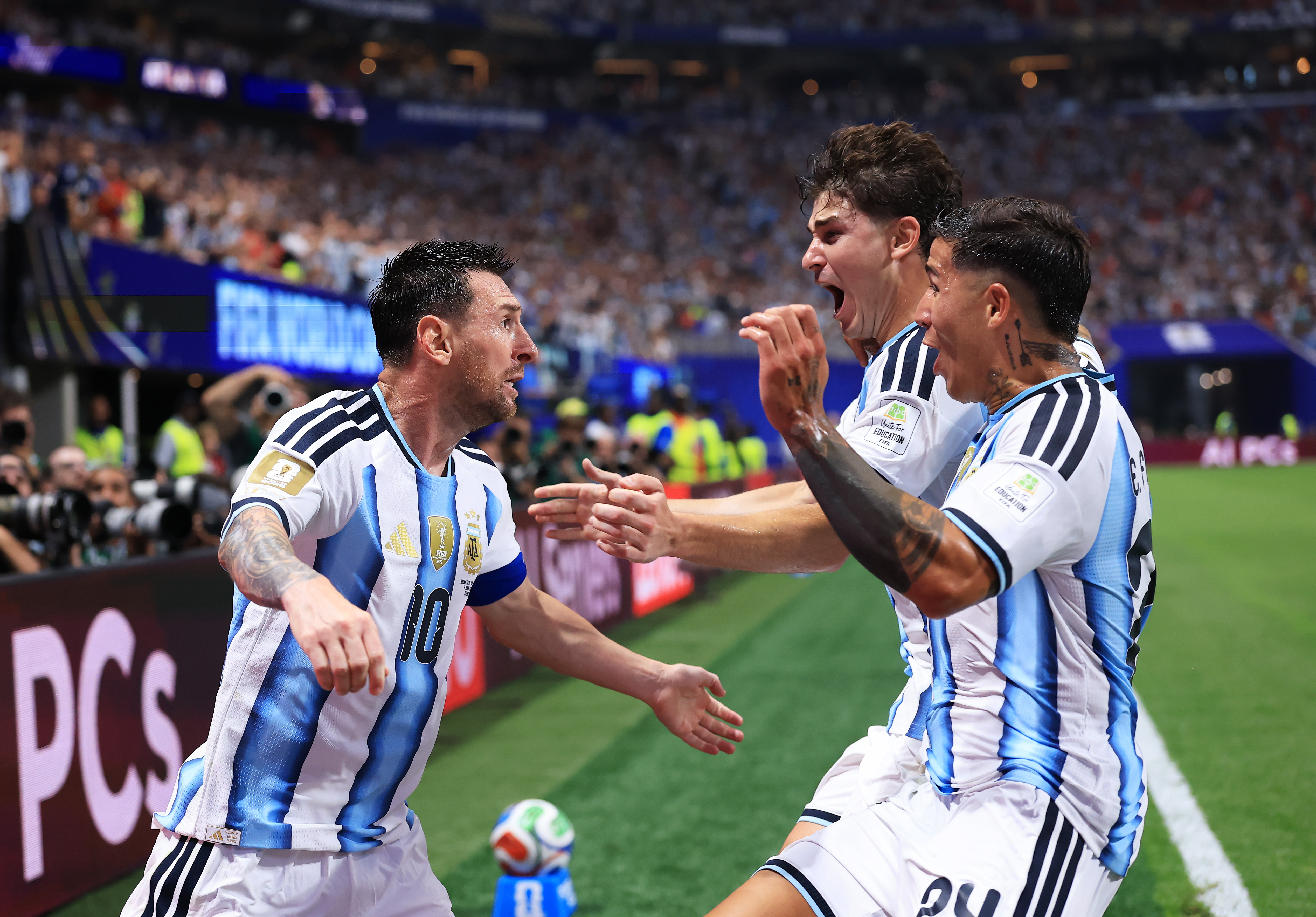 Argentina - Egipt 3-2! Ce meci! Campioana mondială s-a calificat în sferturi, după ce a fost condusă cu 0-2