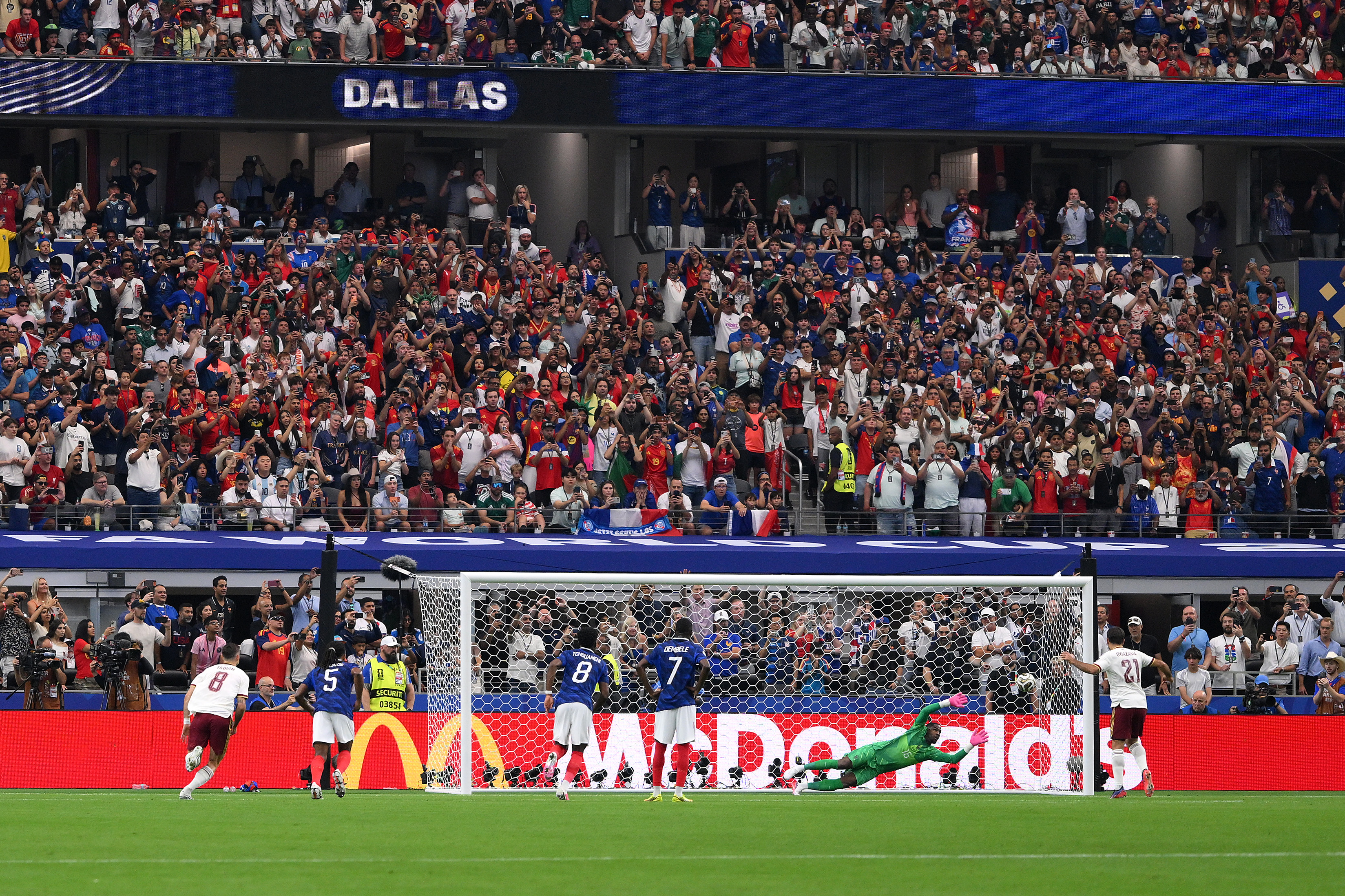 Franța - Spania 0-1, ACUM, pe digisport.ro, în semifinalele Cupei Mondiale 2026. GOOOL! Oyarzabal a marcat din penalty