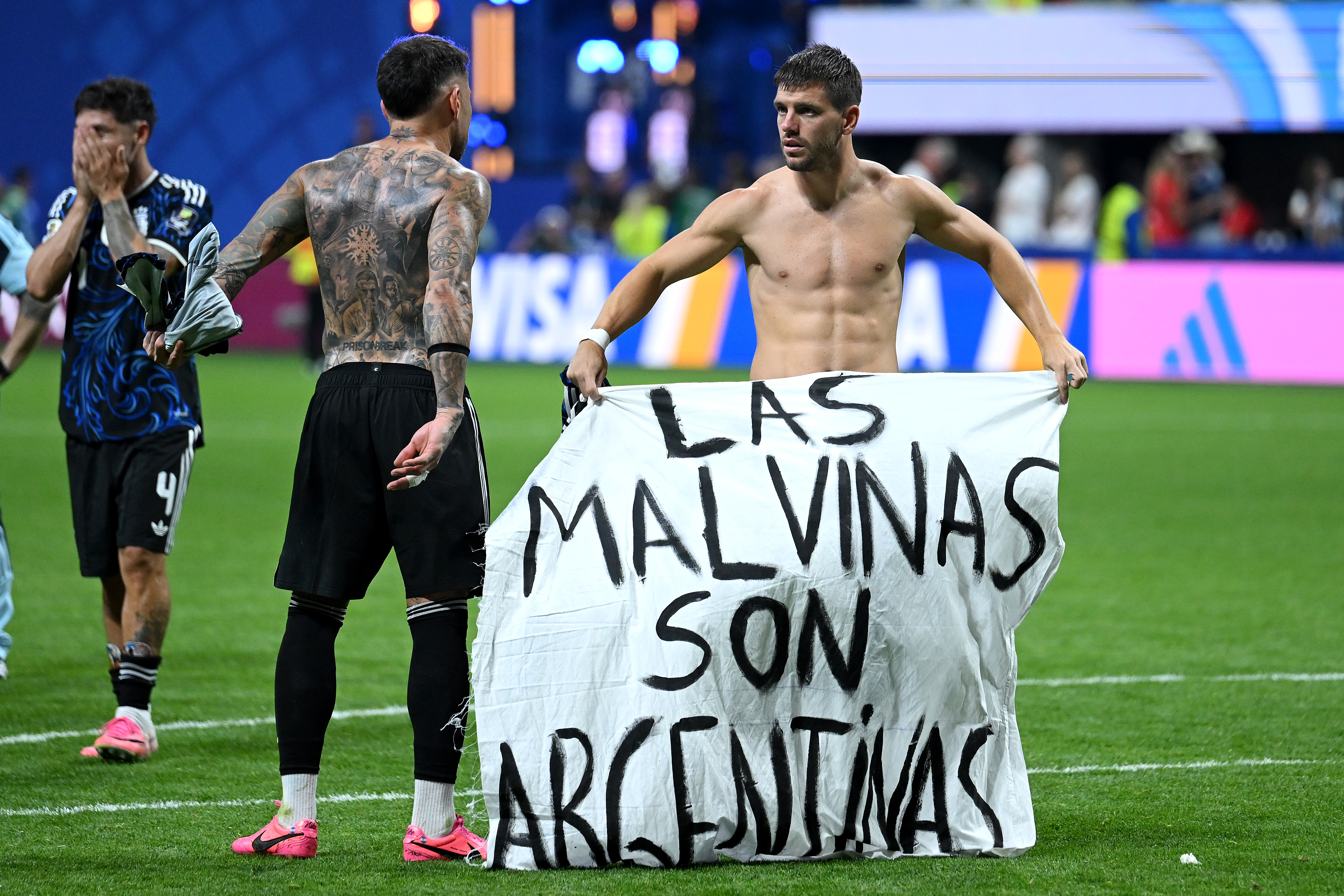 Precedentul 2014! Cum a fost Argentina sancționată de FIFA pentru un banner cu același slogan