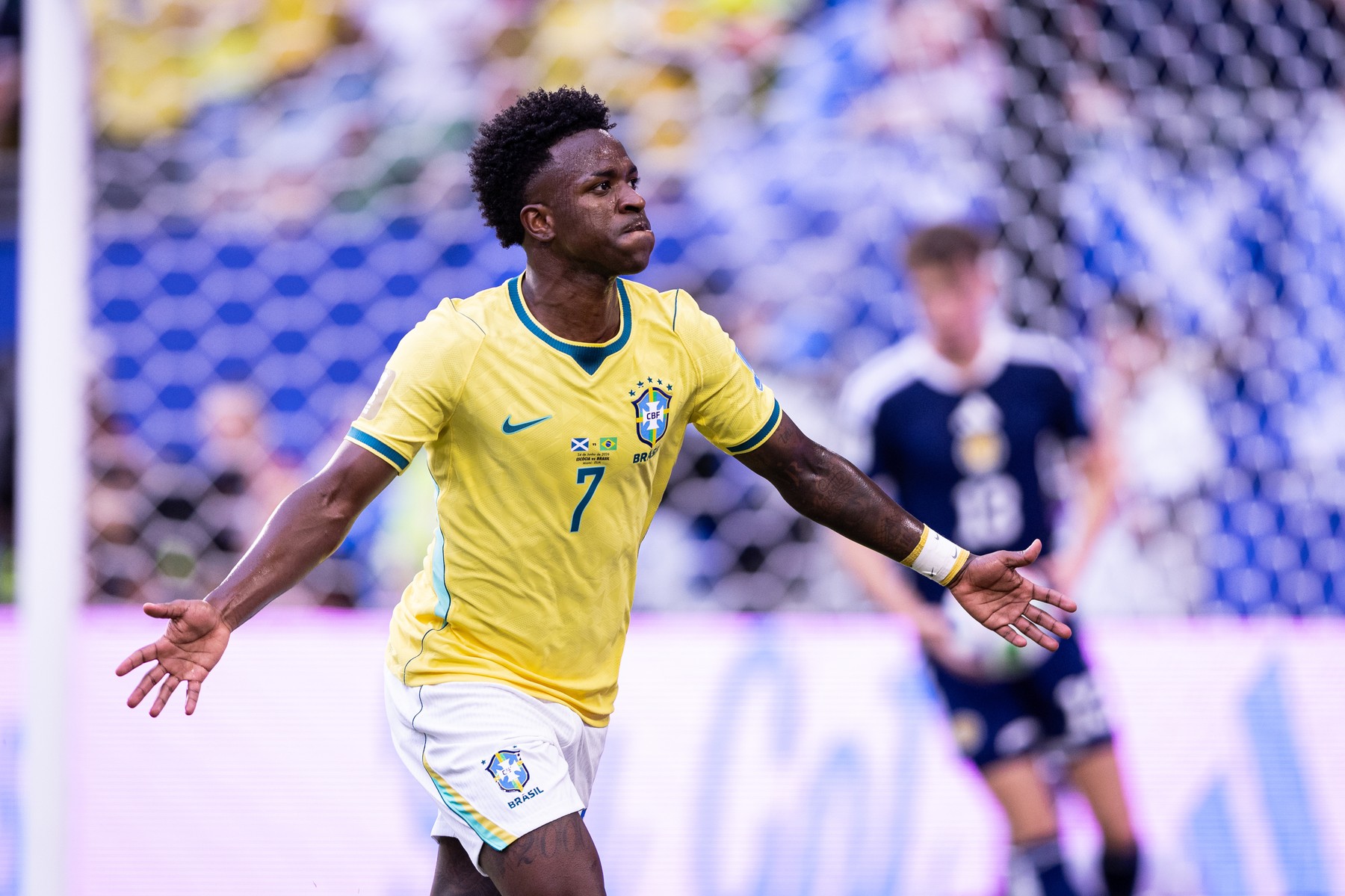 Vinicius a ales între Real Madrid și Arsenal și e gata să semneze pe cel mai mare salariu din carieră