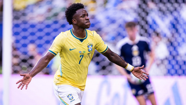 Vinicius a ales între Real Madrid și Arsenal și e gata să semneze pe cel mai mare salariu din carieră