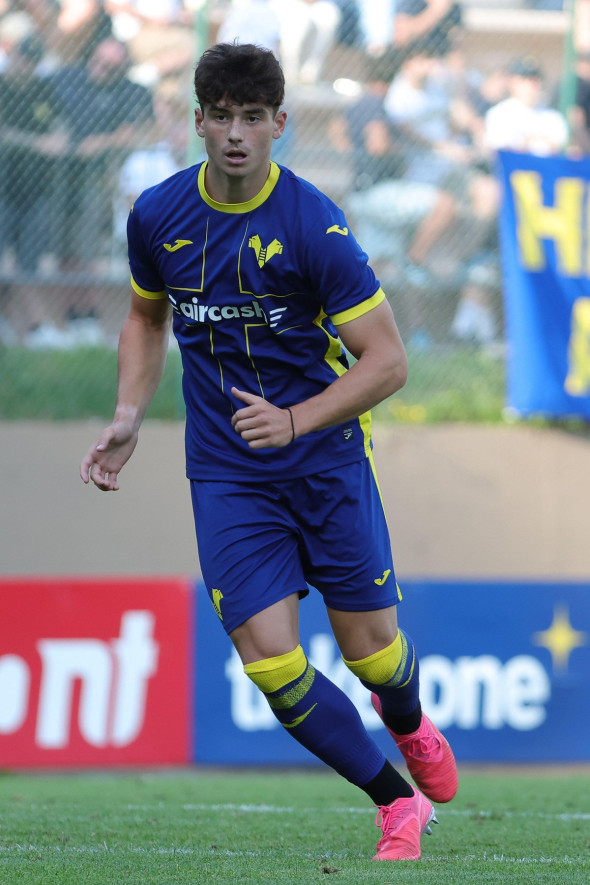 IPA86903656 - Ioan Vermesan of Hellas Verona FC in action during the friendly match between Hellas Verona and Virtus Verona at the Sporting Center La Pineta on July 22, 2026, in Folgaria, VI.