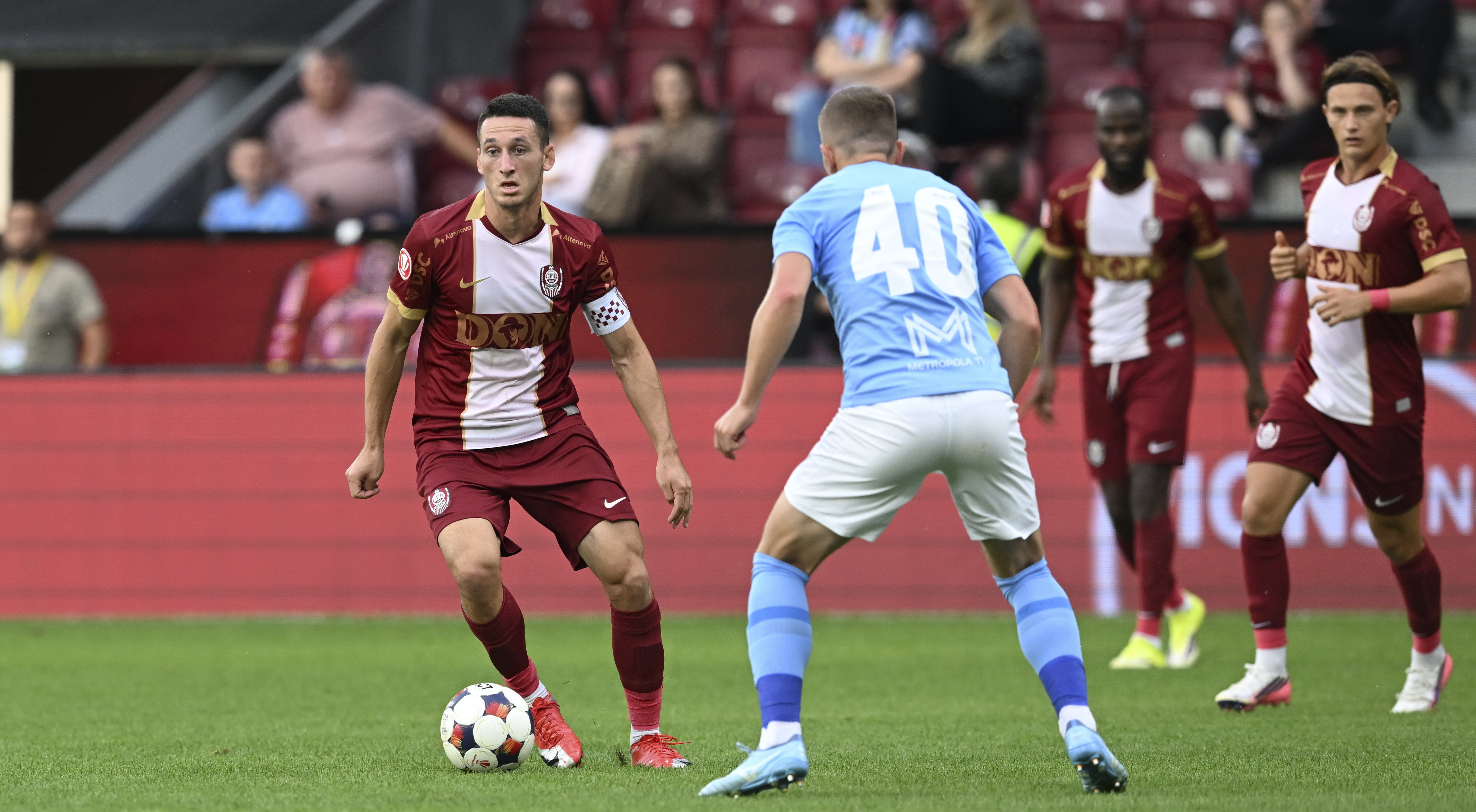 CFR Cluj - FC Voluntari 4-0, ACUM, Digi Sport 1. Spectacol total în Gruia. Ilfovenii joacă în 10 oameni
