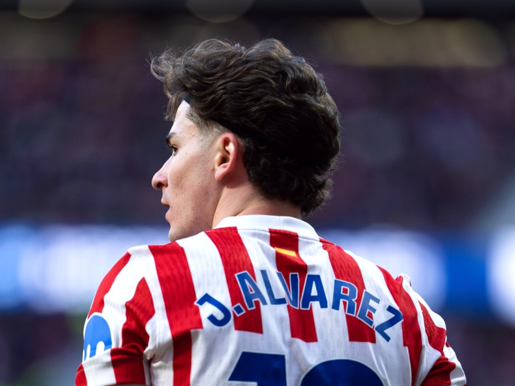 Ce răsturnare de situație: Julian Alvarez și-a ales următoarea destinație și nu e Barcelona! Atletico a spus ”da”