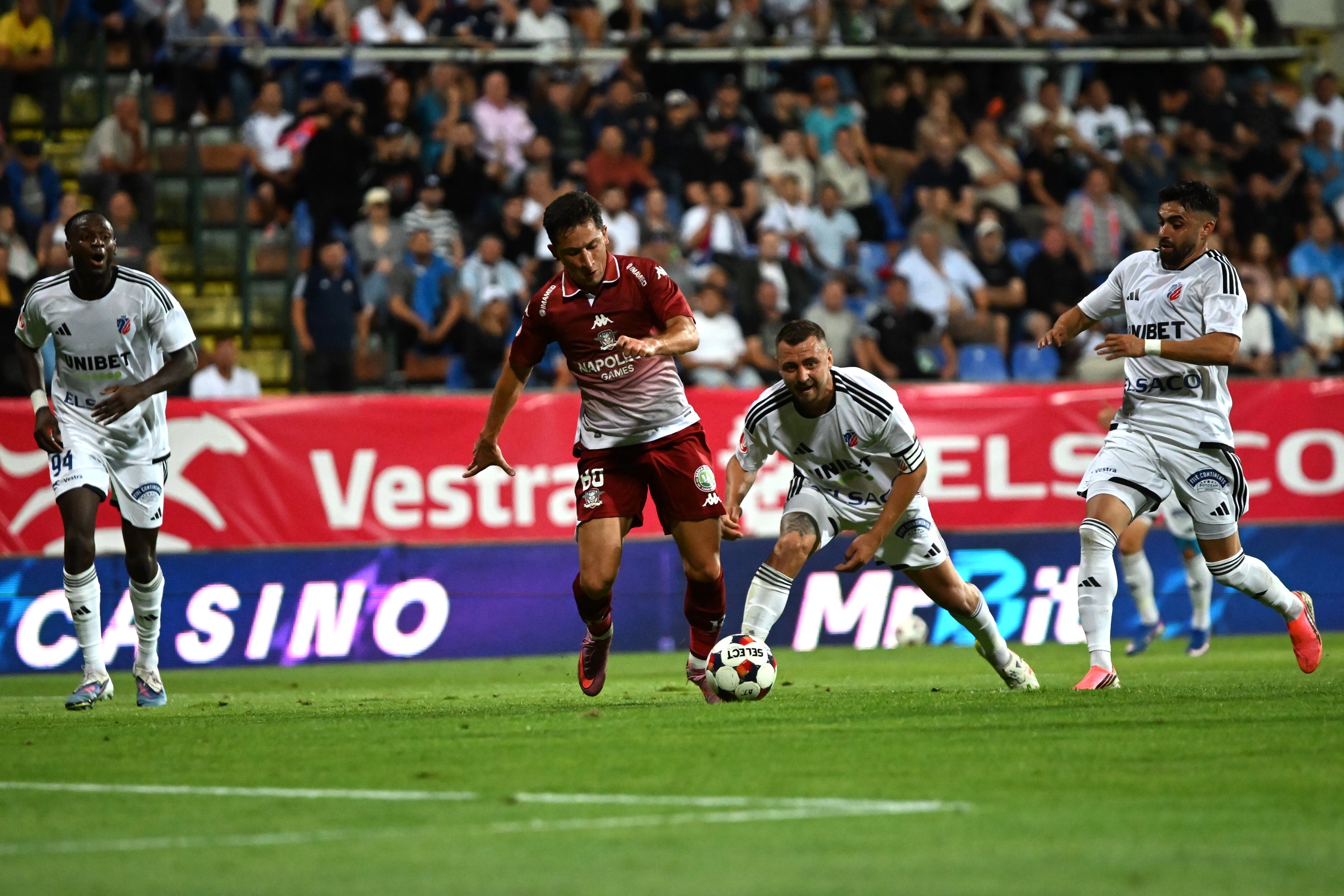 Cine a fost cel mai bun de pe teren la FC Botoșani - Rapid 1-1: nota 8,4