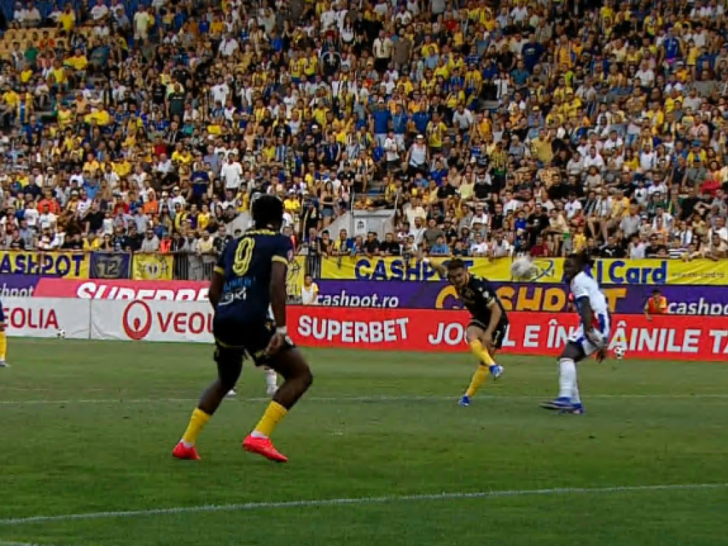 Petrolul - Oțelul 1-0, ACUM, Digi Sport 1. GOOL! Gazdele au marcat din penalty!