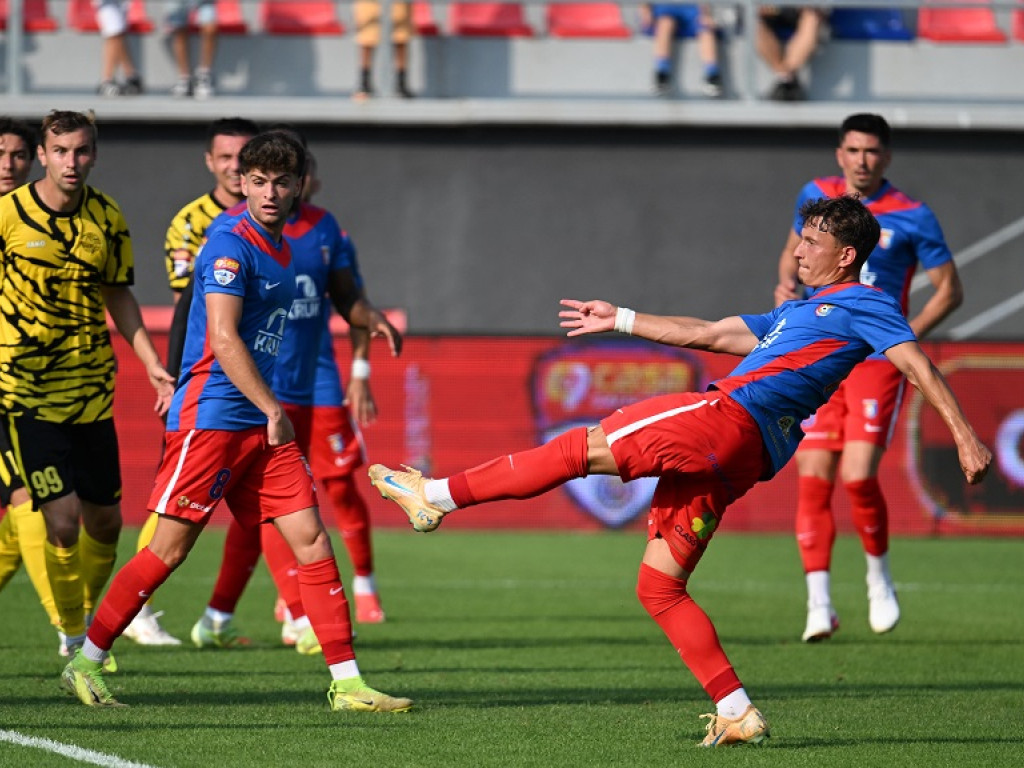 Chindia - Metaloglobus 3-1. Show în Liga 2. 4 goluri, doi eliminați, un penalty ratat