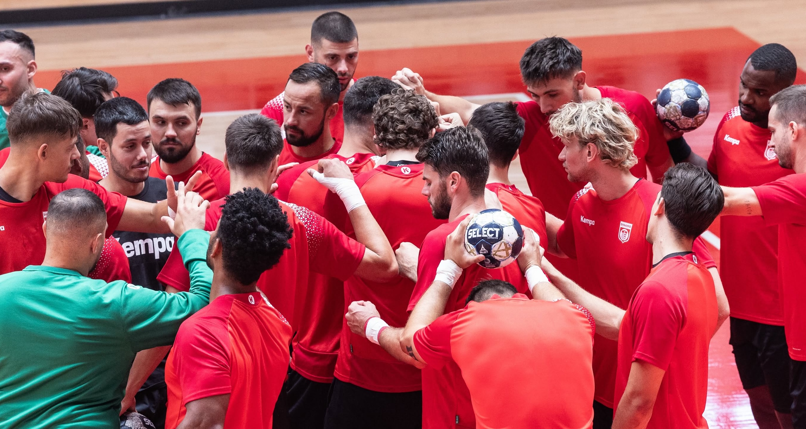 Dinamo a învins-o pe Benfica la Lisabona