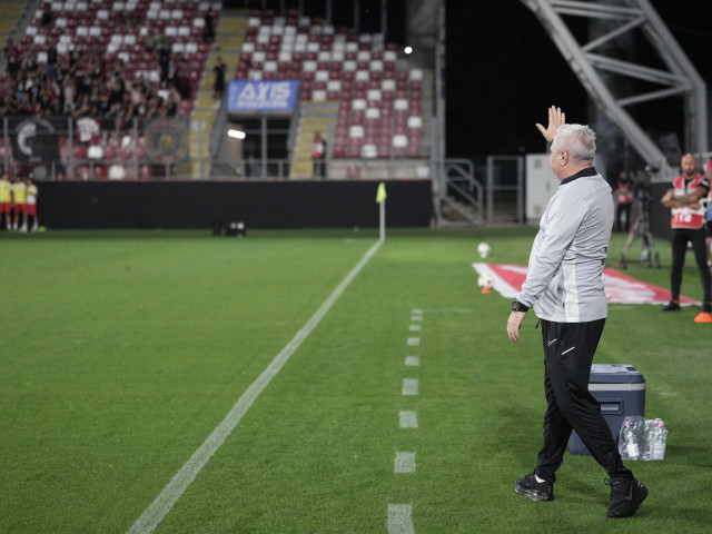 Marius Șumudică a făcut ”prăpăd”, după Corvinul - CFR 3-0: ”N-am cum să accept așa ceva!”. Decizia luată de antrenor