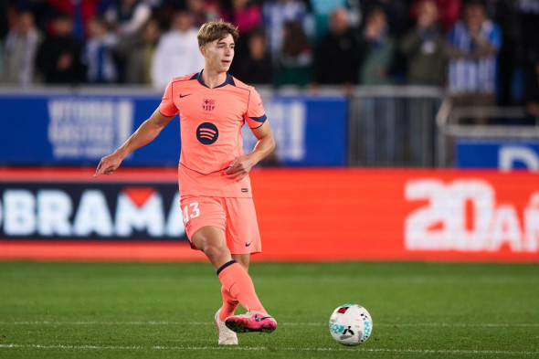 Tommy Marques of FC Barcelona with the ball during the LaLiga EA Sports match between LaLiga EA Sports match between Deportivo Alaves and FC Barcelona