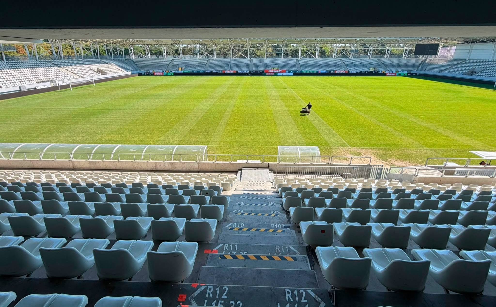 ZERO lei! Administratorii stadionului Arcul de Triumf au răbufnit: ”Este mult mai comod să închizi”